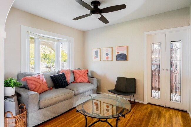 Building Photo - Movie Colony Oasis - Peaceful, Walk to Downtown (Monthly Only - No Long Term)