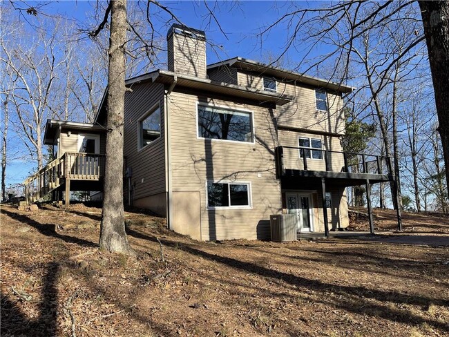 Building Photo - 3492 Point View Cir