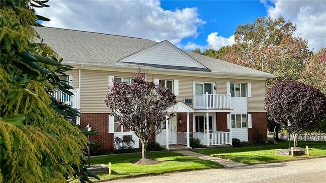 Building Photo - 1371 Mendon Rd