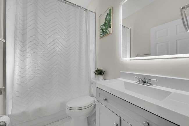 Building Photo - 13620 Folkestone Ct