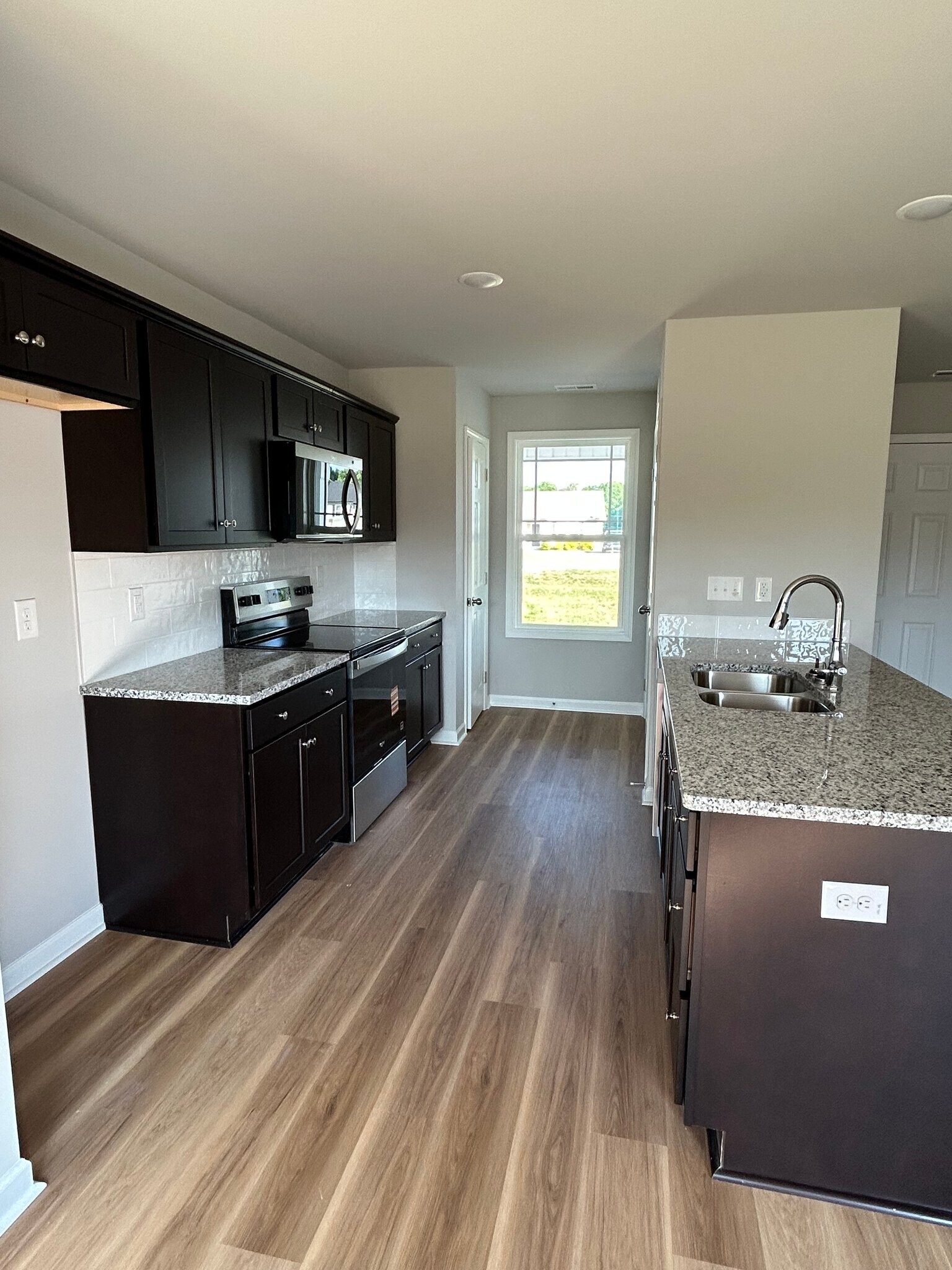 Building Photo - 262 Swinson Dr