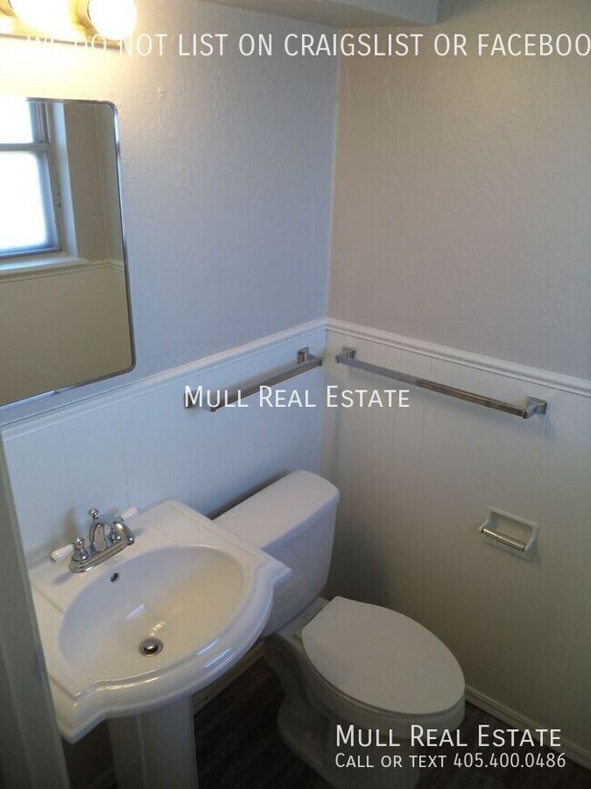 Building Photo - 7828 S Youngs Blvd