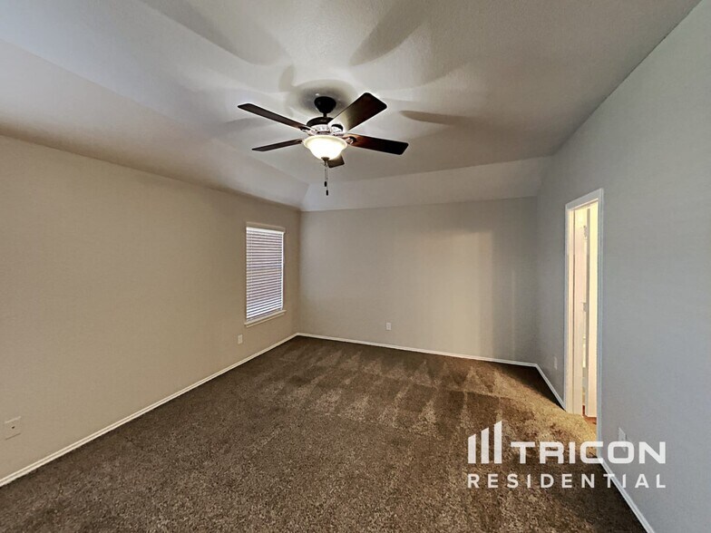 Building Photo - 15443 Refugio Verde Wy