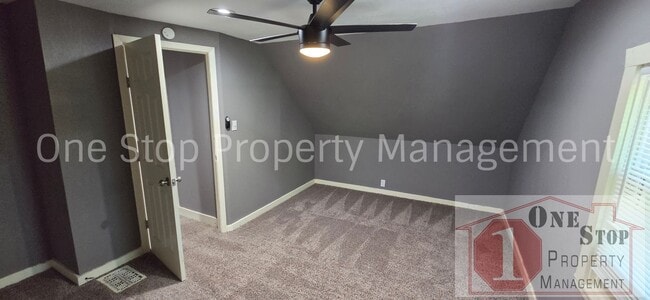 Building Photo - Spacious 2-Bedroom, 2-Bath In Kansas City!!