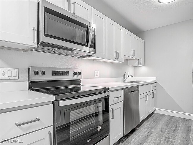 Building Photo - 17426 Birchwood Ln