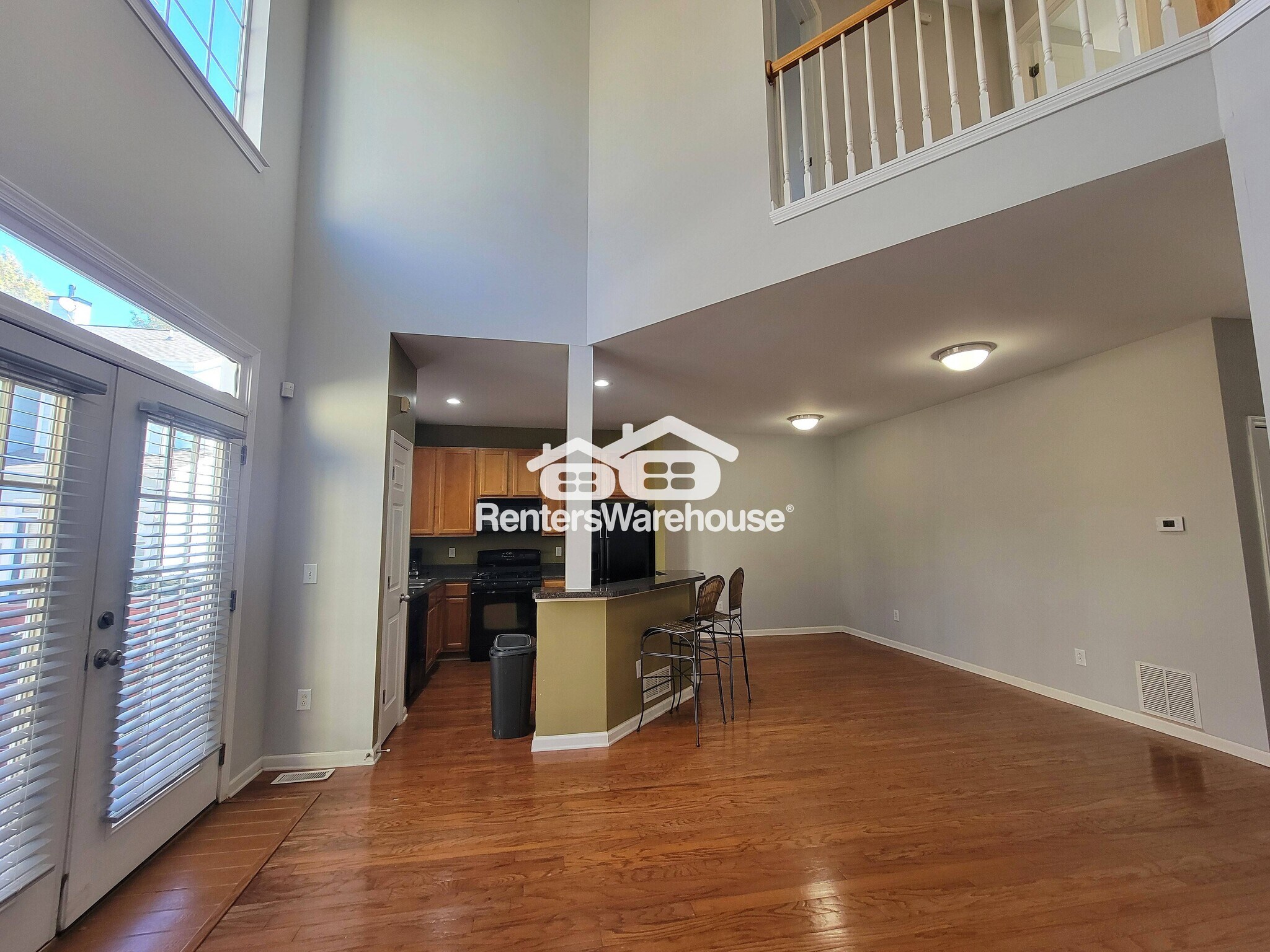 Building Photo - 52 Glenn St SE