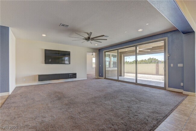 Building Photo - 1025 Bluebird Hill Ave