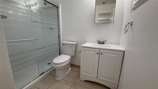 Building Photo - 6046 SW 40th St