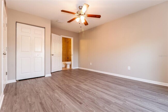 Building Photo - 1429 Spring Ln