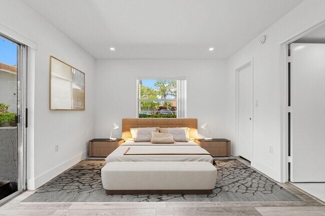 Building Photo - 9227 SW 87th Ave