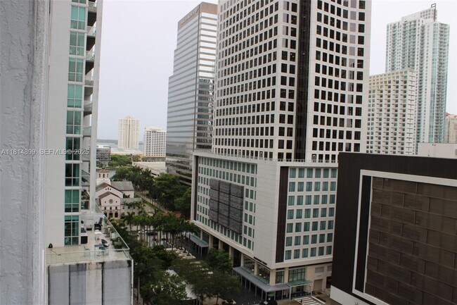 Building Photo - 31 SE 6th St