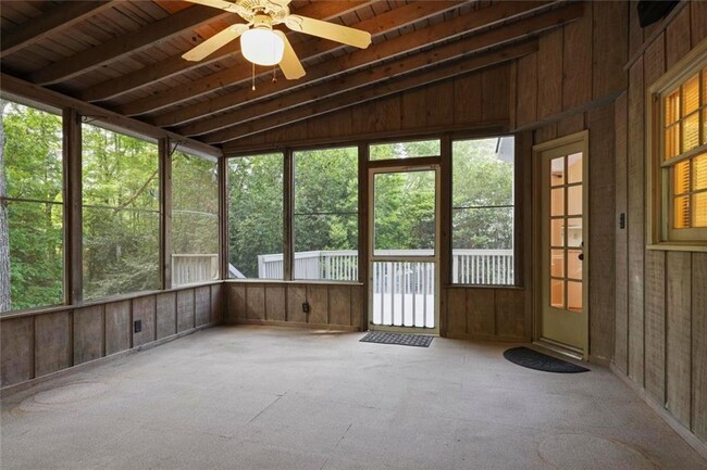 Building Photo - 3658 Chestnut Ridge Ct