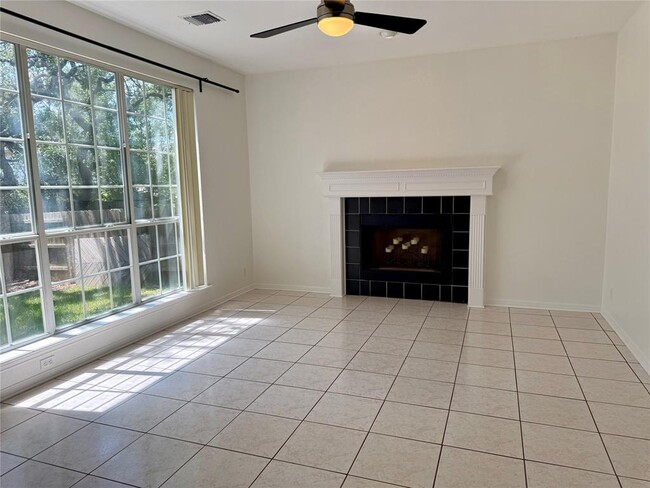 Building Photo - 11112 Marden Ln