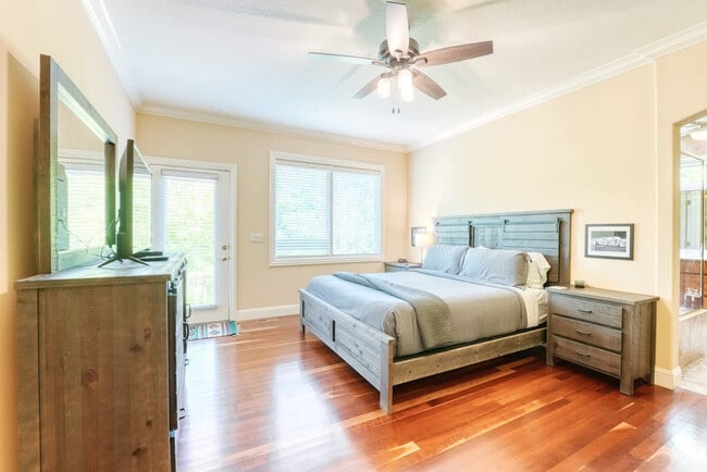 Building Photo - 16 Cheviot Ln