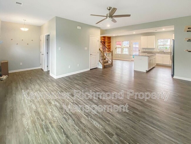 Building Photo - 16512 Thornapple Aly