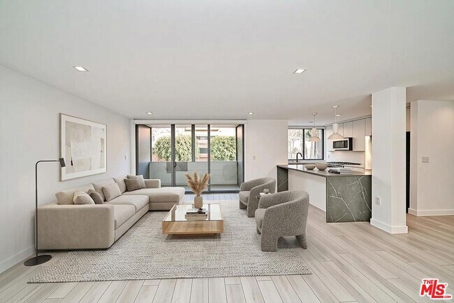 Building Photo - 145 S Maple Dr