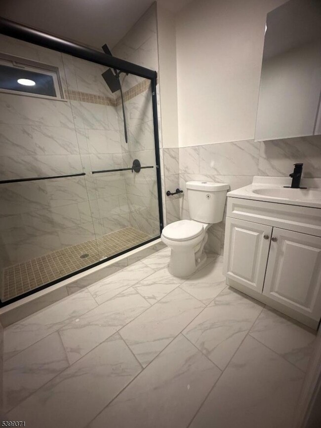 Building Photo - 192 Fairview Ave