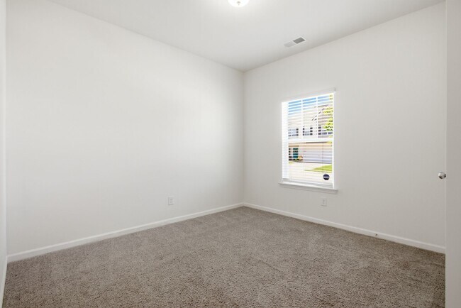 Building Photo - 3020 Goodtown Trace