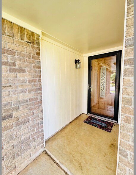 Building Photo - 107 Ginger Ln