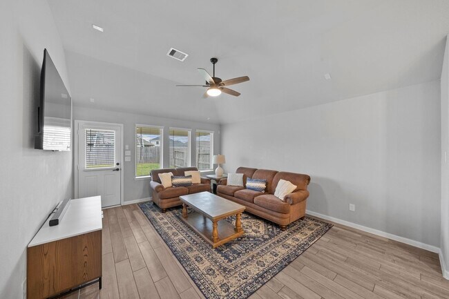 Building Photo - 19326 Tobiano Park Dr