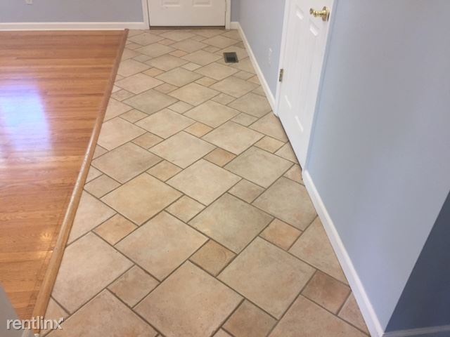 Building Photo - 11855 Sunlind Dr