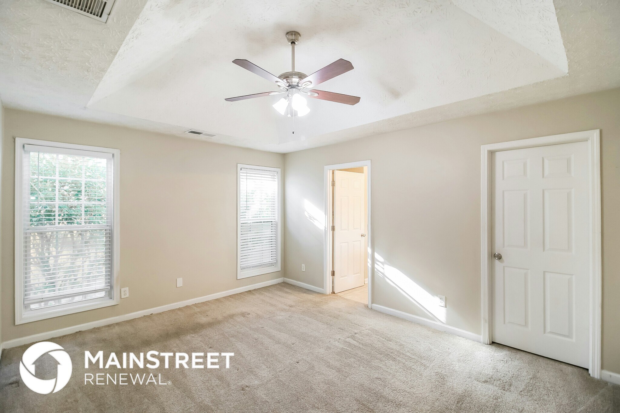 Building Photo - 1628 Marceau Dr