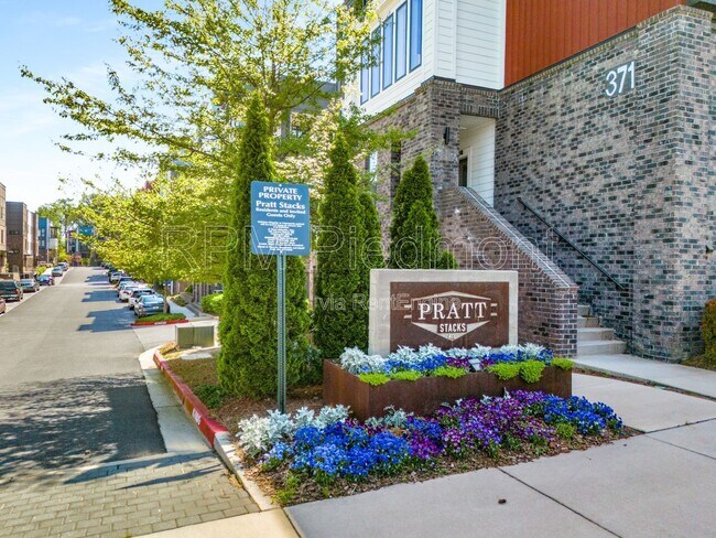 Building Photo - 383 Pratt Dr SE