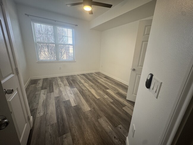 Building Photo - 12926 Ironstone Way