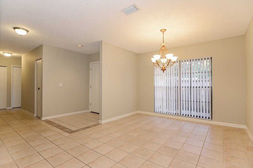 Building Photo - 16536 Forestlake Dr