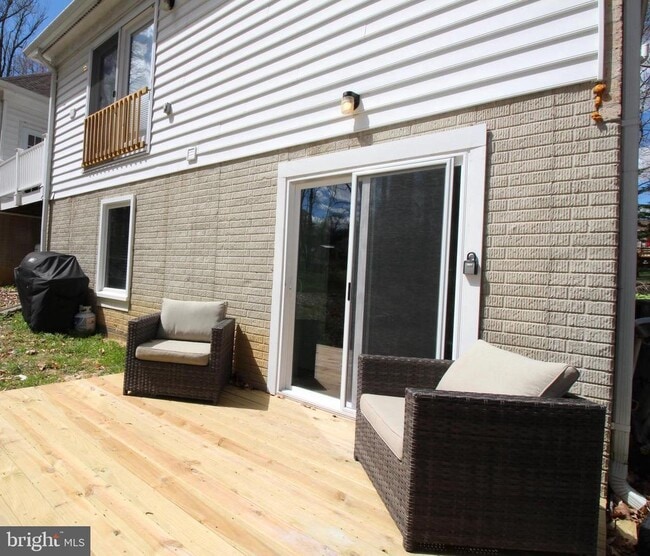 Building Photo - 1085 Pemberton Ln