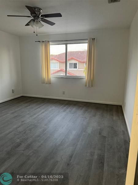 Building Photo - 3126 Coral Ridge Dr