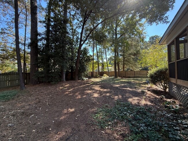 Building Photo - Recently Remodeled 4BD, 2.5BA North Raleig...