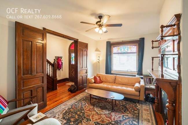 Primary Photo - Gorgeous Large Manayunk Home with Parking