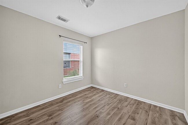 Building Photo - 7242 Autumn Bluff Ln