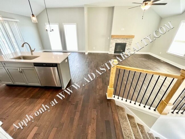 Building Photo - Beautiful Home in Independence-Available NOW!!