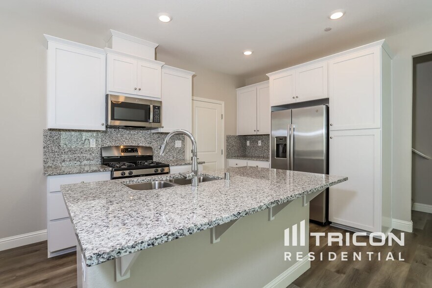 Building Photo - 2629 Miller Run Ln