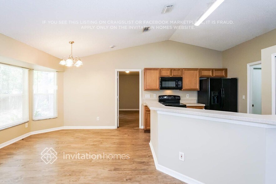 Building Photo - 6050 Ackard Ave