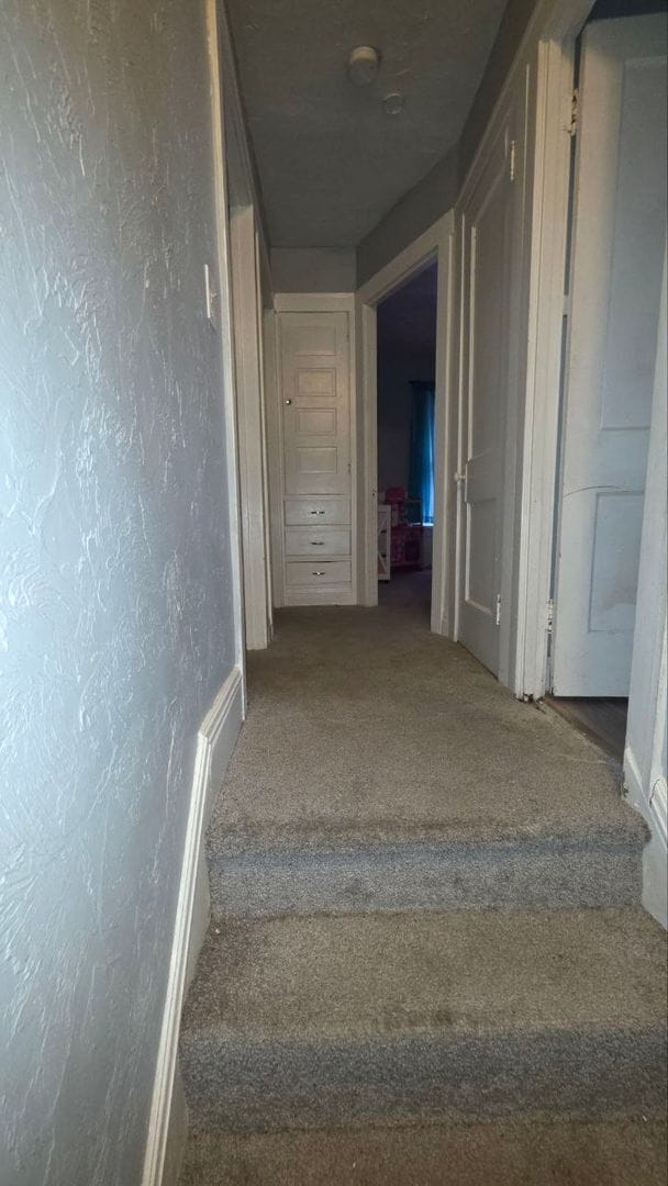 Building Photo - 3 bedroom single family home | section 8 a...