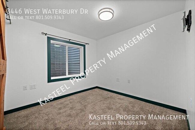 Building Photo - 3446 W Waterbury Dr