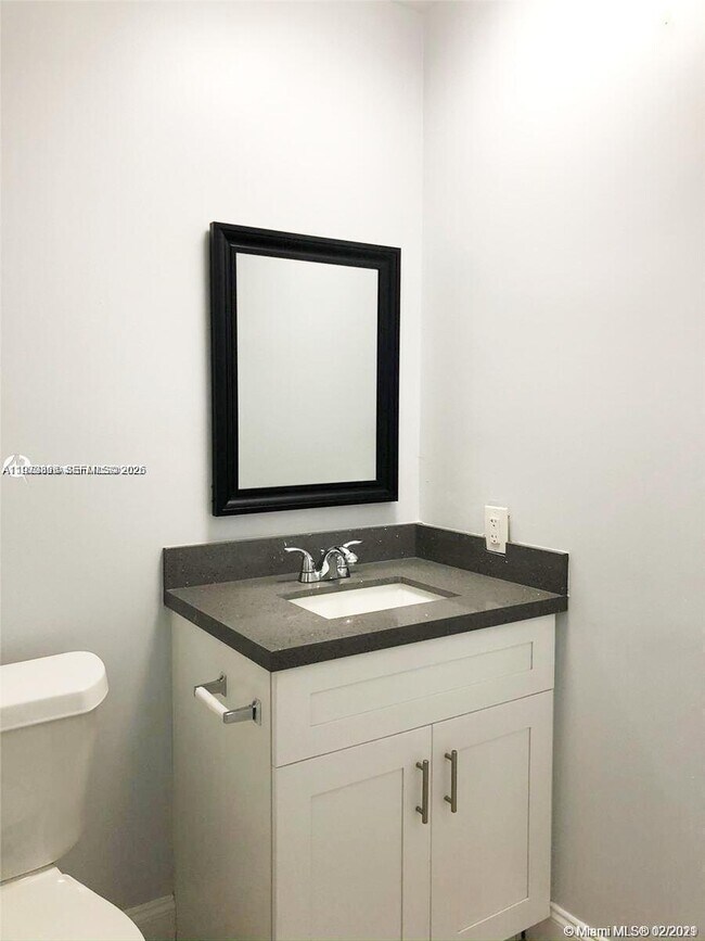 Building Photo - 1235 NE 3rd Ave