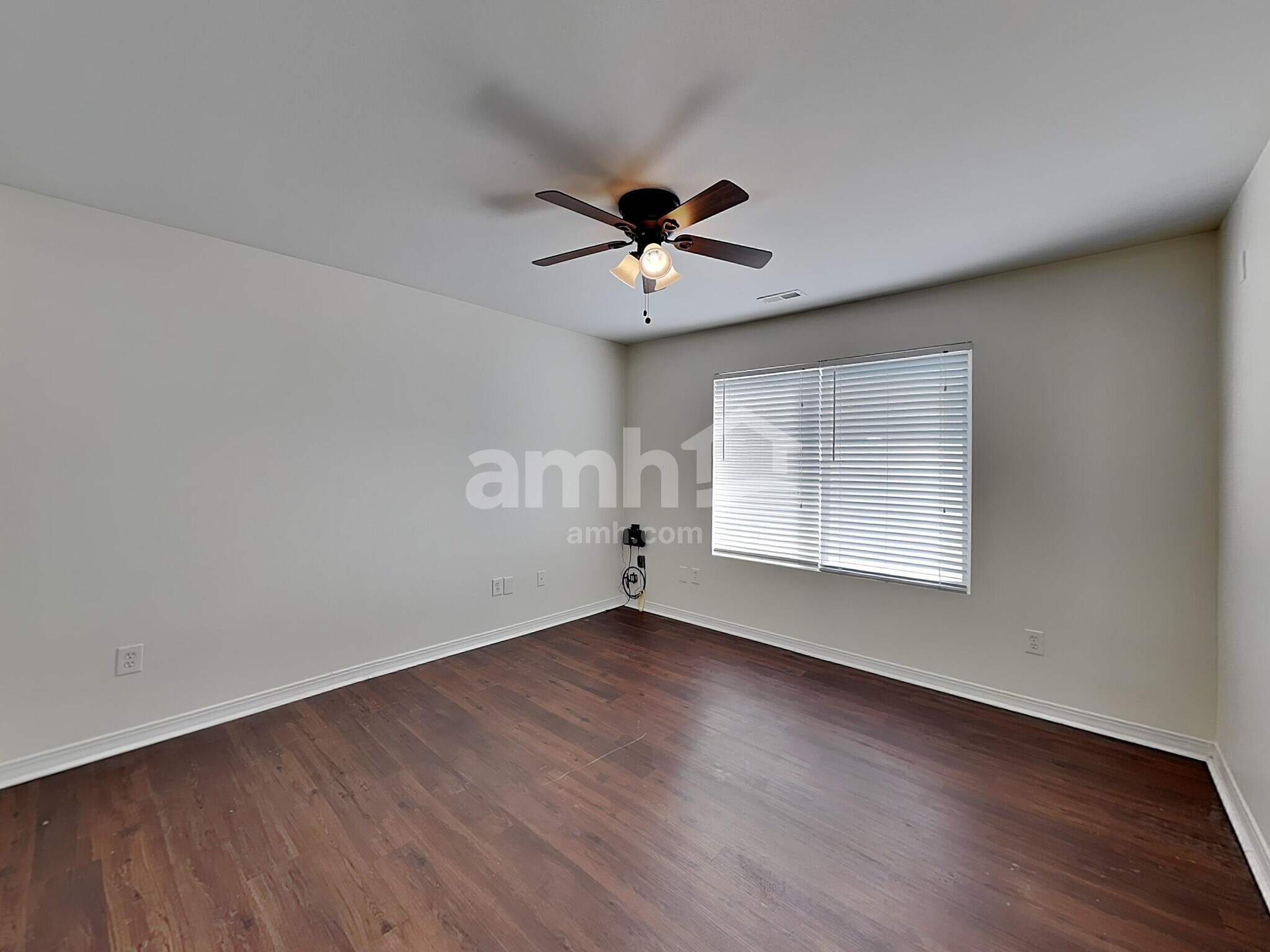 Building Photo - 793 E 2000 S