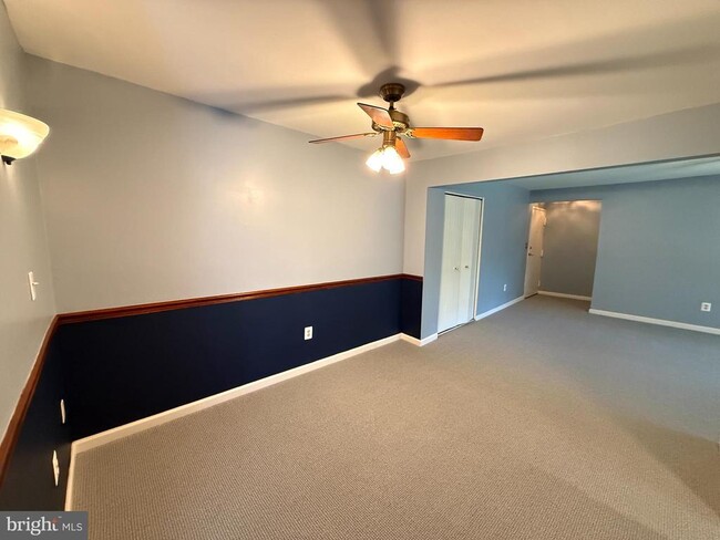Building Photo - 8709 Hayshed Ln