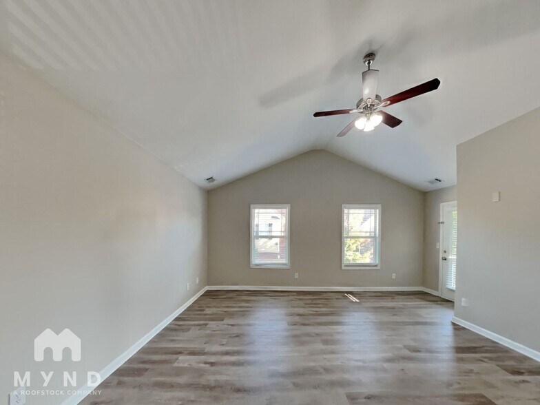 Building Photo - 1620 Chattahoochee Ct