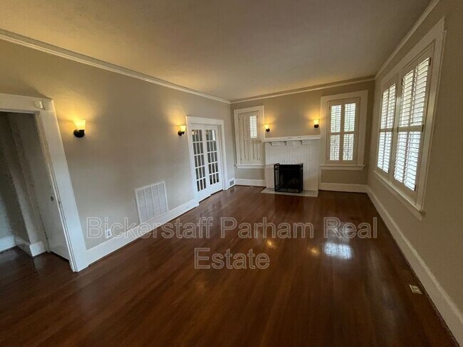 Building Photo - 1409 16th Ave