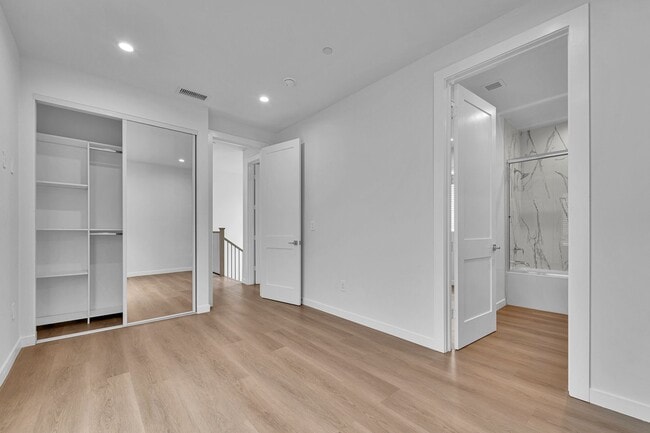 Building Photo - Modern Brand new 5-Bedroom Home for Lease ...