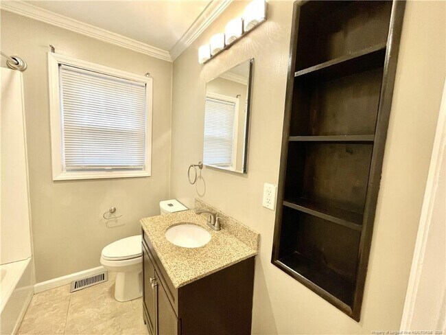 Building Photo - 1430 Pine Valley Loop