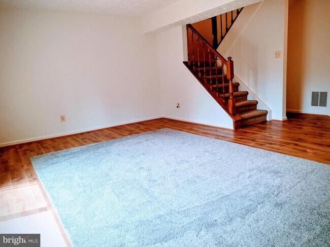 Building Photo - 505 Cross Ridge Ct