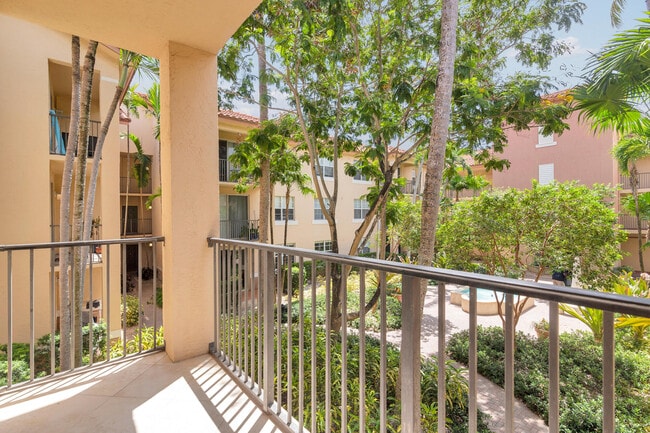Building Photo - 1805 N Flagler Dr