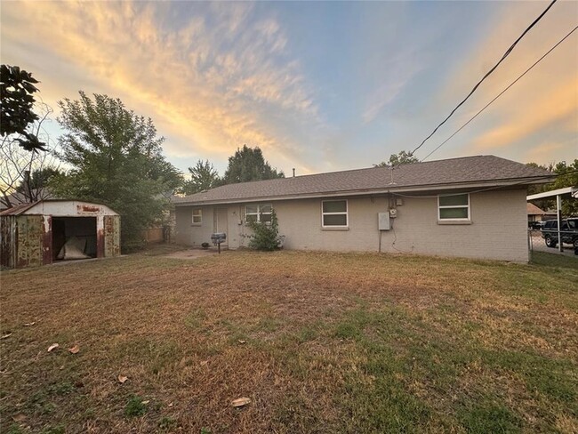 Building Photo - 8224 NW 28th Terrace