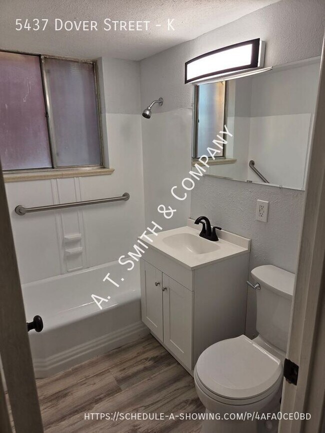 Building Photo - 5437 Dover St